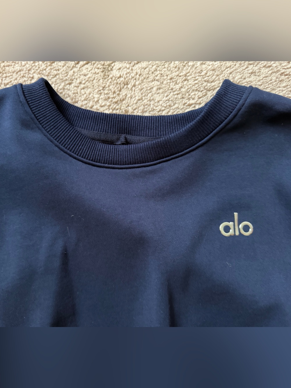 ALO Yoga woman’s Navy Crewneck Sweatshirt with Chrome Embroidery - Picture 5 of 8